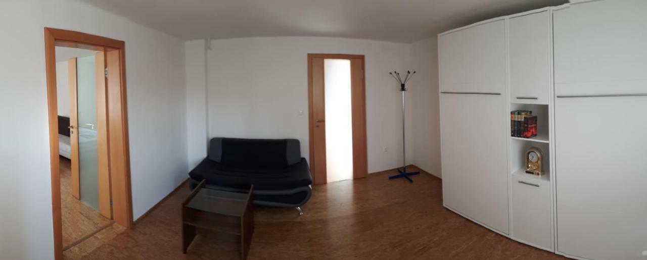 Brezno - 2 Izbovy Apartman Экстерьер фото